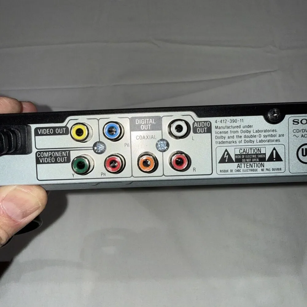 Sony DVP-SR210P CD/DVD Player with Remote TESTED & WORKS! Includes 6ft RCA Cable